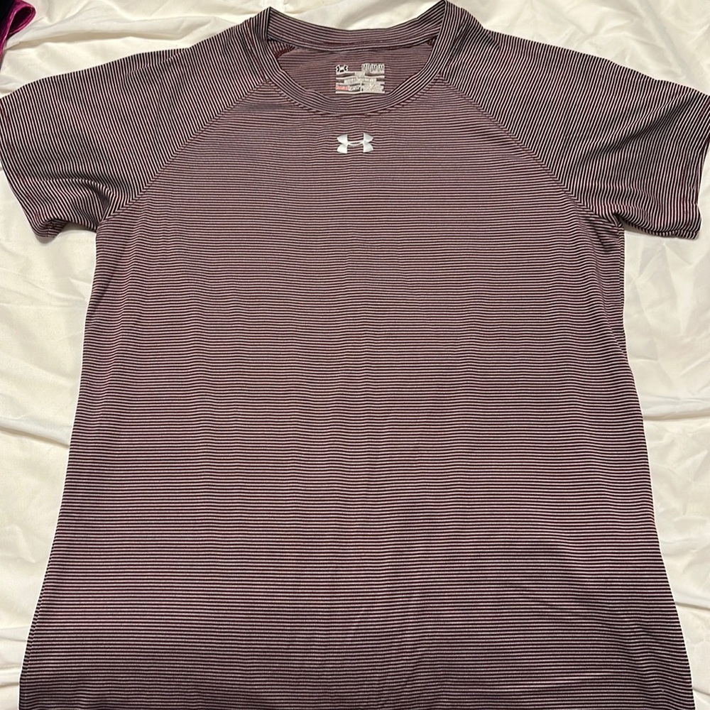 Under armour exercise shirt - heat gear